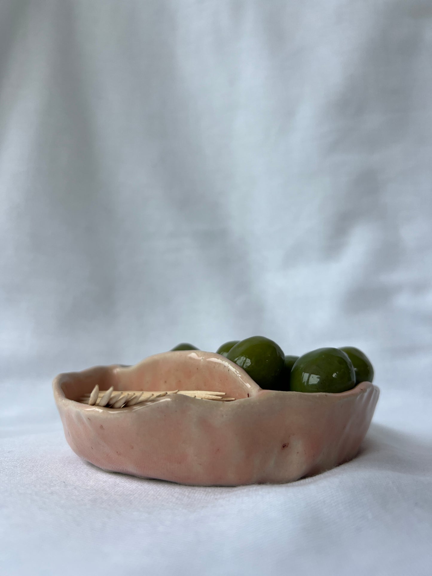 Nibbles dish in Speckled Pink