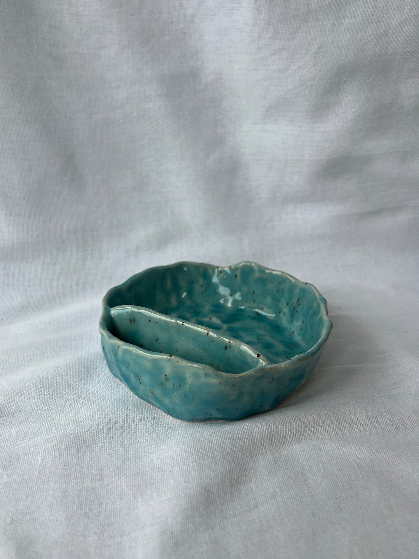 Nibbles dish in Speckled Blue