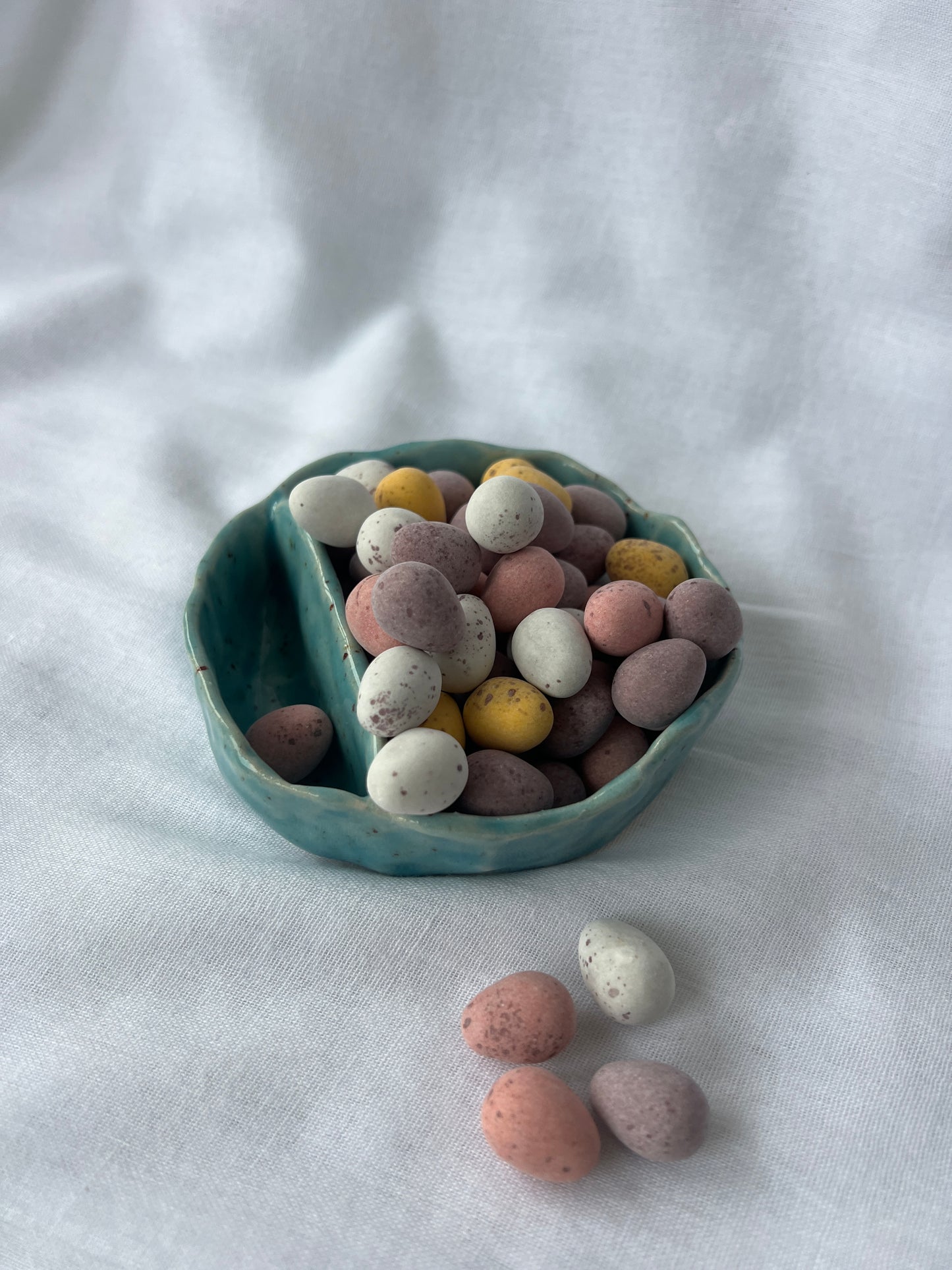 Nibbles dish in Speckled Blue